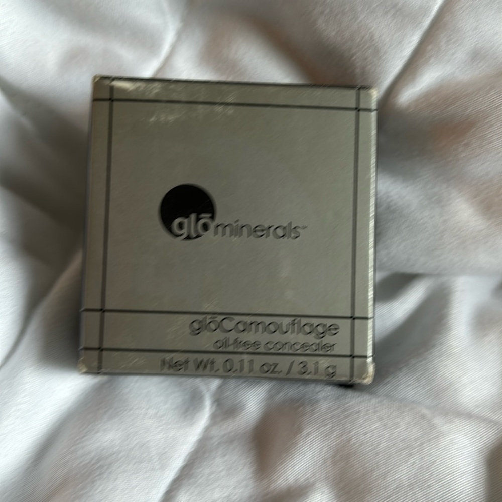 Glo minerals glocamouflage oil free concealer